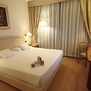 4* Szálloda Western Globus